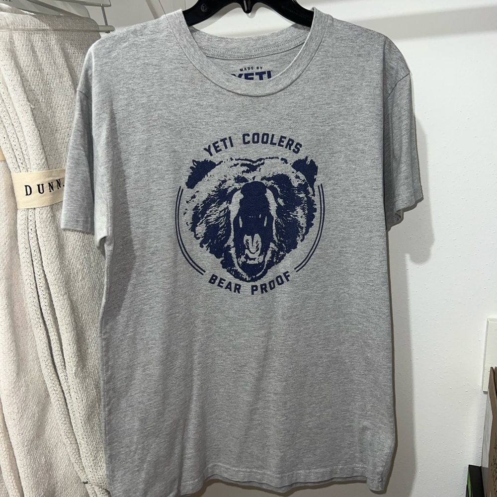 Yeti Gray Tee with Navy Logo Print